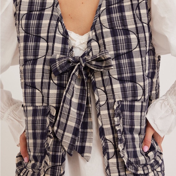 NWT Damson Madder Arte Tie Gilet in Navy Check - Picture 1 of 2
